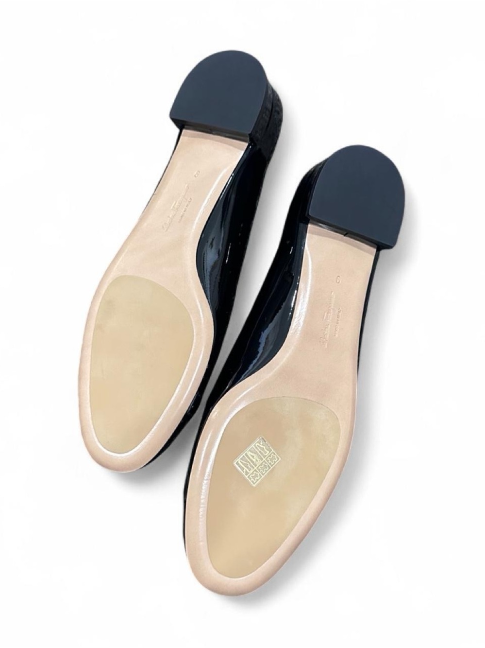 NWT Salvatore Ferragamo Garda Patent Leather Gancini Flats Black Size 9 - Picture 3 of 8
